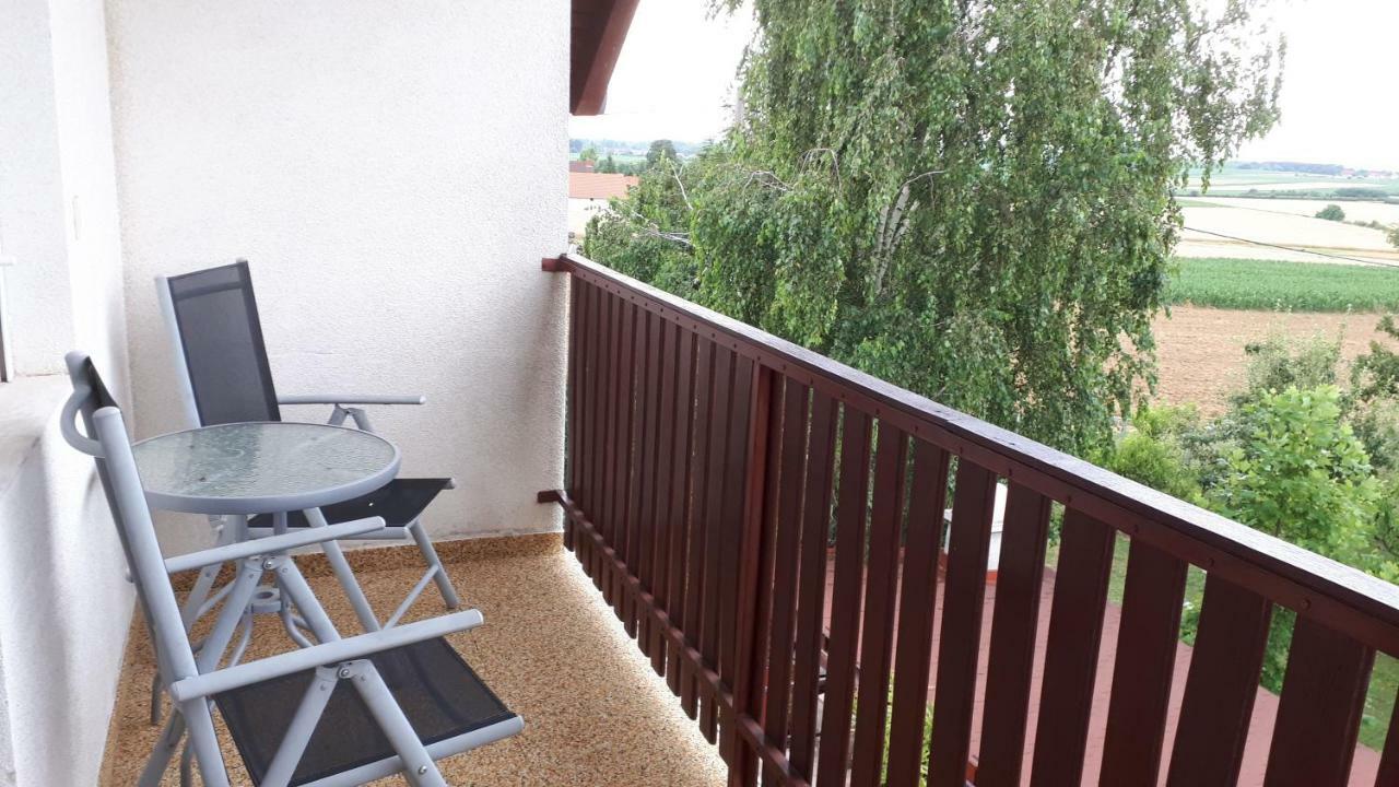 Feher Rozsa Apartman Cserszegtomaj Exterior photo