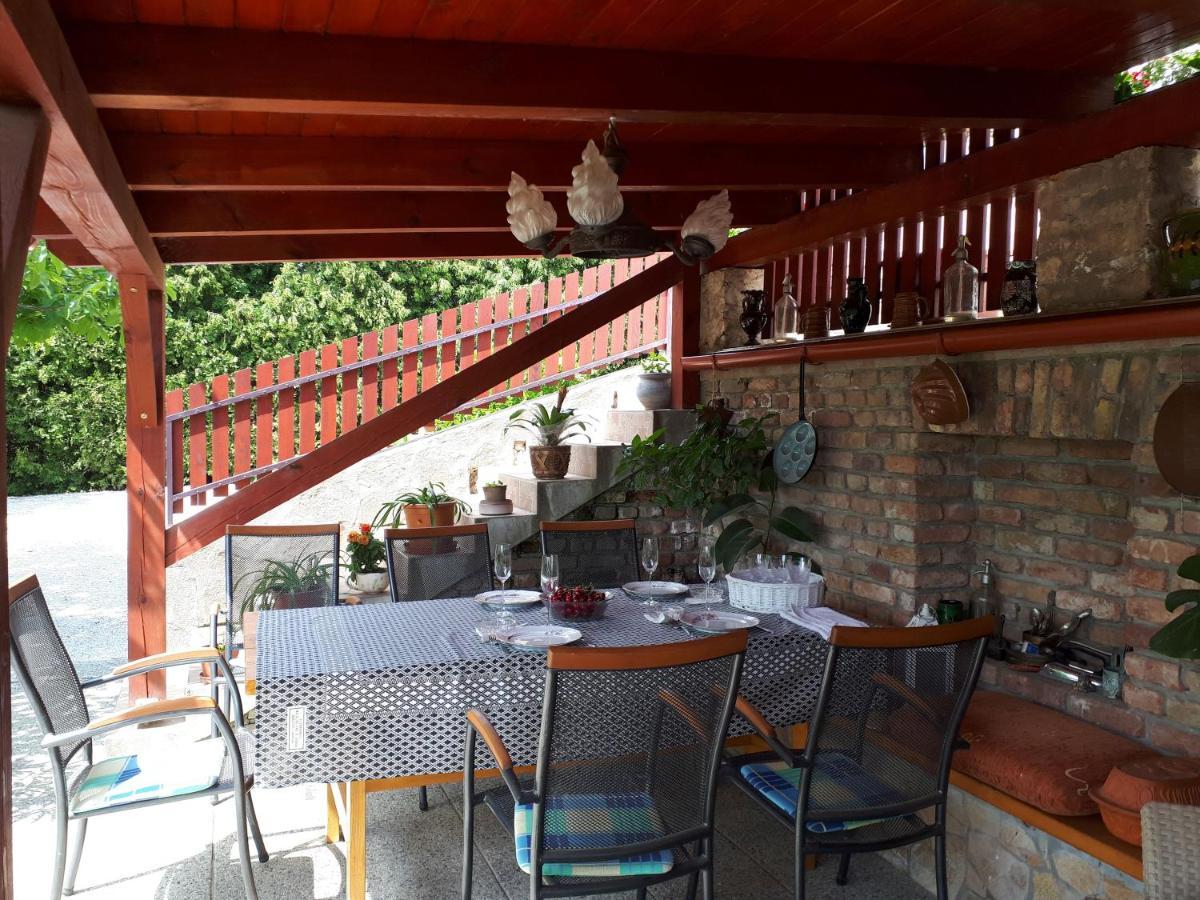 Feher Rozsa Apartman Cserszegtomaj Exterior photo